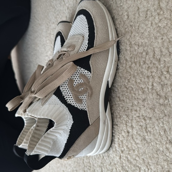 Chanel interlocking CC logo sneakers - Picture 4 of 6